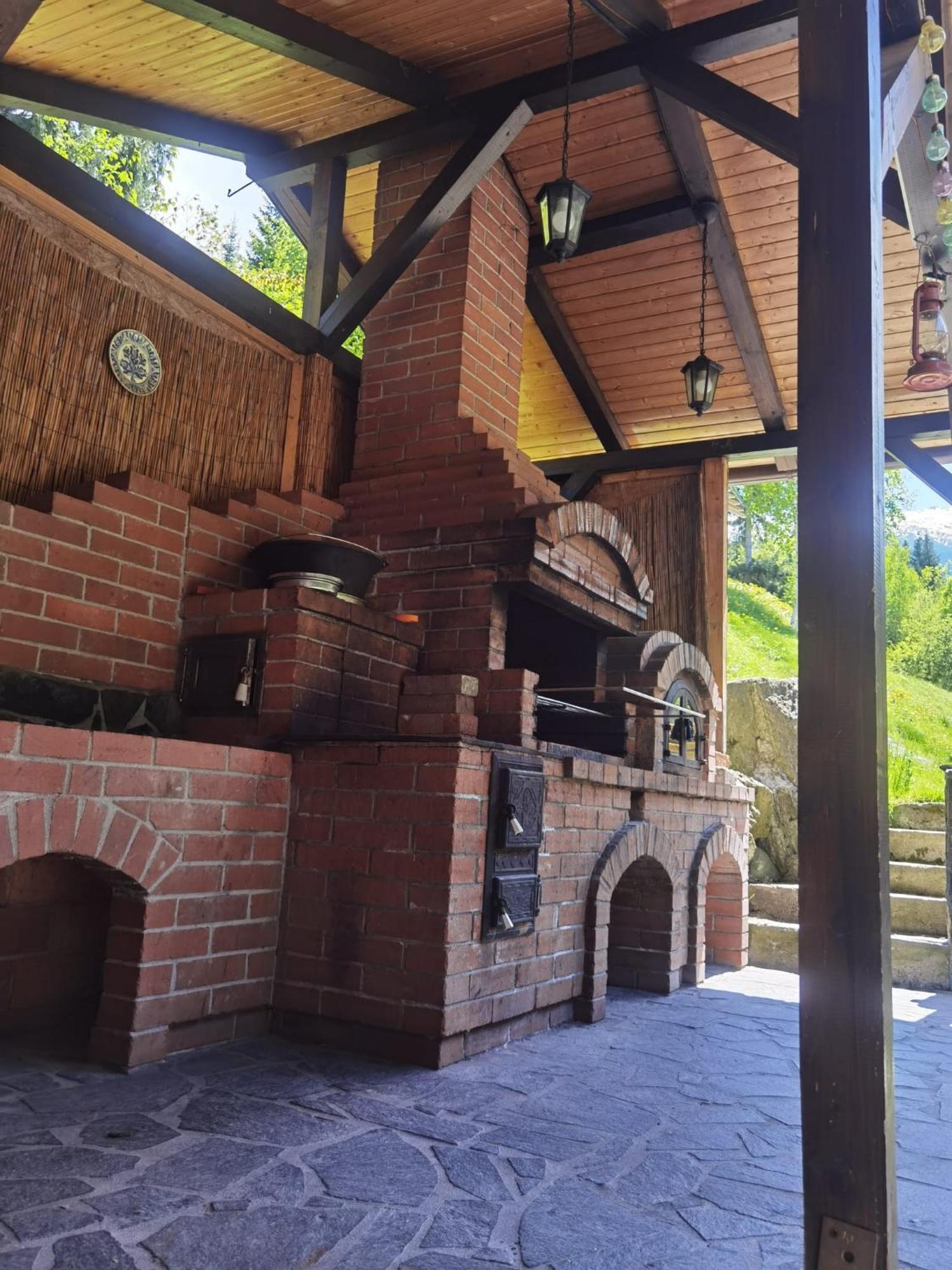 Casa Pietrosu Rodnei Hotell Borşa Exteriör bild